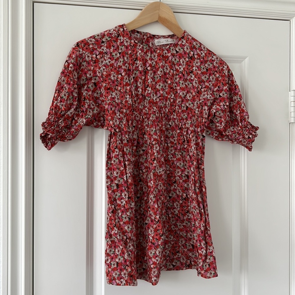 Zara Girls pink & red ditsy floral puff sleeve dress with smocked detail size 8
